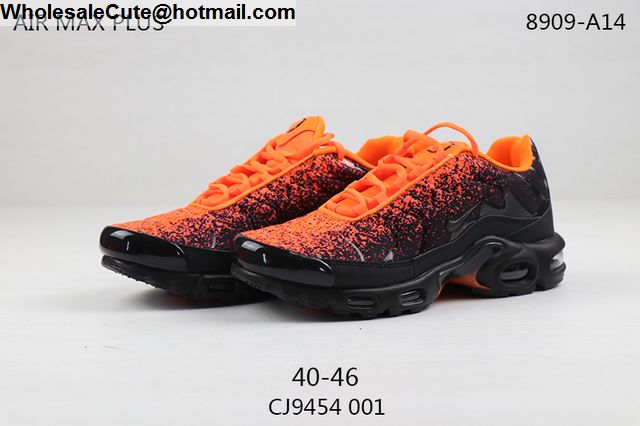 Nike Air Max Plus Spray Black Orange